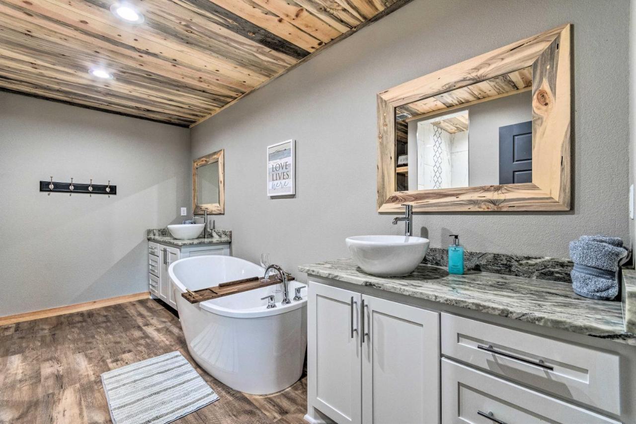 Upscale Riverfront Home With Beach And Fire Pit! Glenwood Extérieur photo